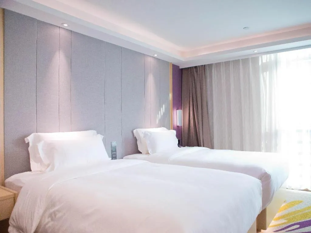 Bed in Lavande Hotel Shenzhen North Station Huawei Gangtou Metro Station