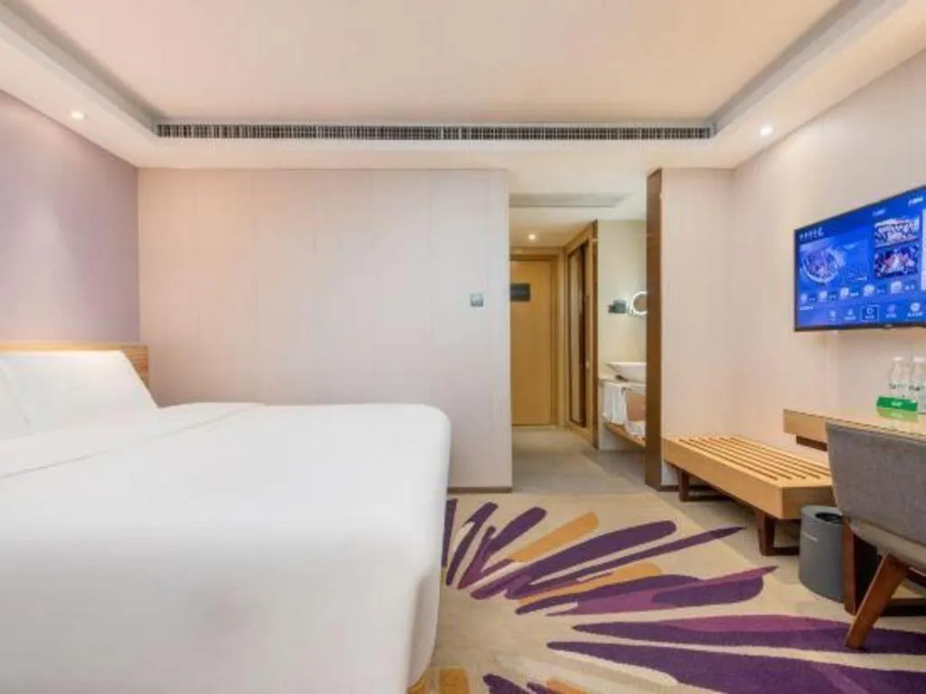 Bed in Lavande Hotel Shenzhen North Station Huawei Gangtou Metro Station
