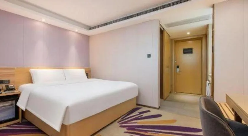 Bed in Lavande Hotel Shenzhen North Station Huawei Gangtou Metro Station