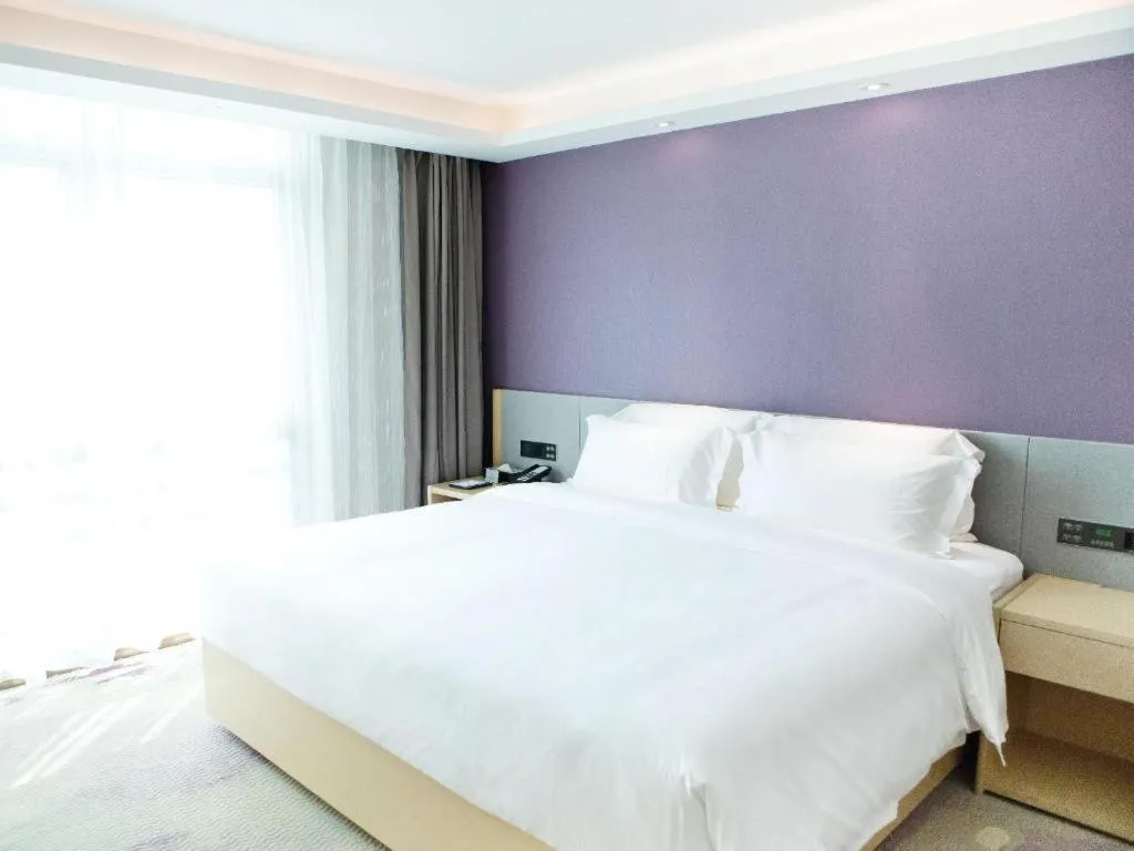 Bed in Lavande Hotel Shenzhen North Station Huawei Gangtou Metro Station