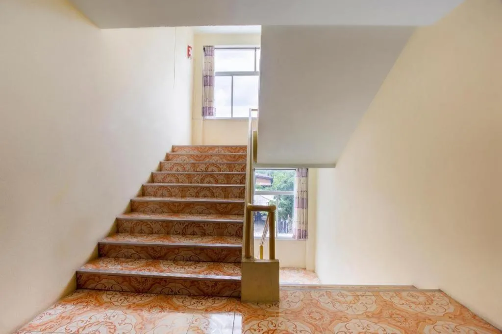 OYO 75356 Thipsiri Lodge