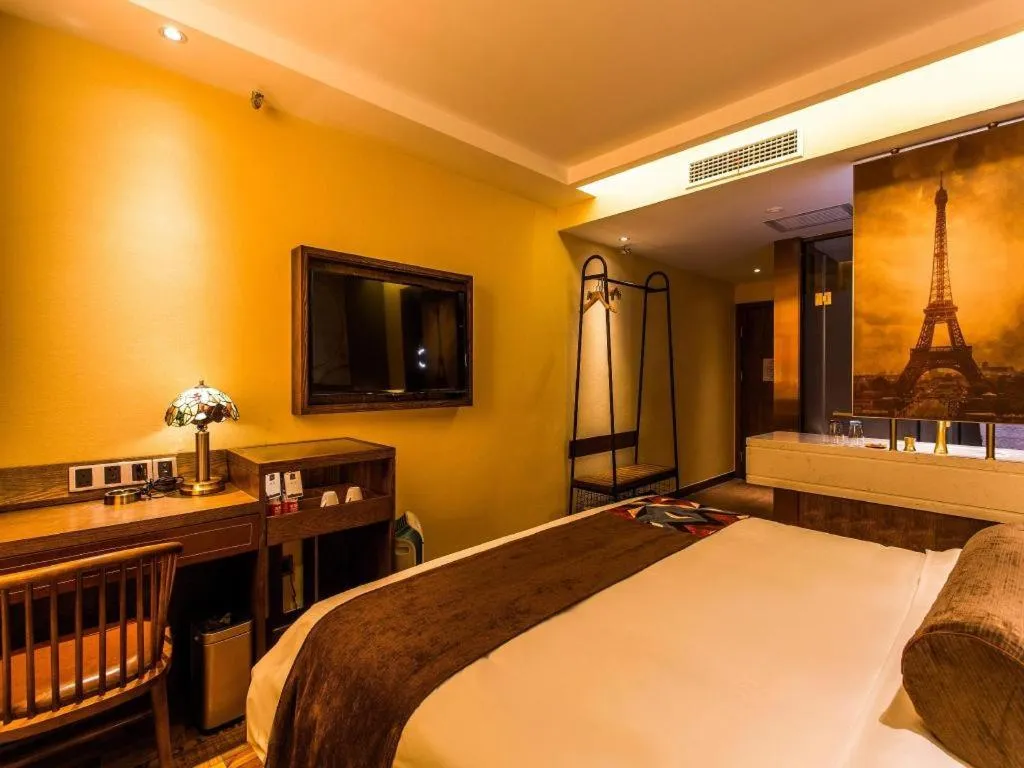 Bed in James Joyce Coffetel Xi'an Zhonglou Xiaonanmen Food Street