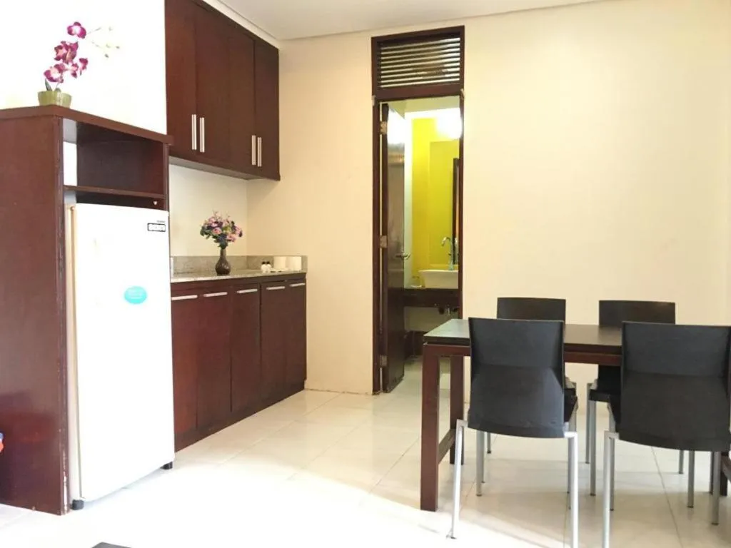 Alice in Wonderland Beach Hotel