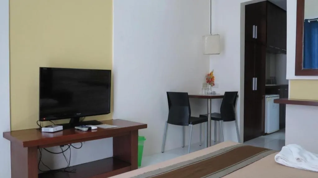 Bed in Alice in Wonderland Beach Hotel