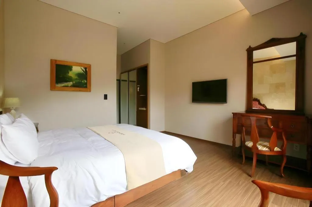 Bed in hotel gallery