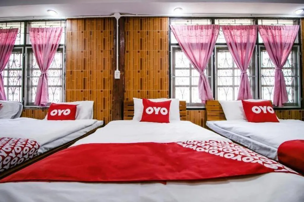 Bed in Raknatee Resort