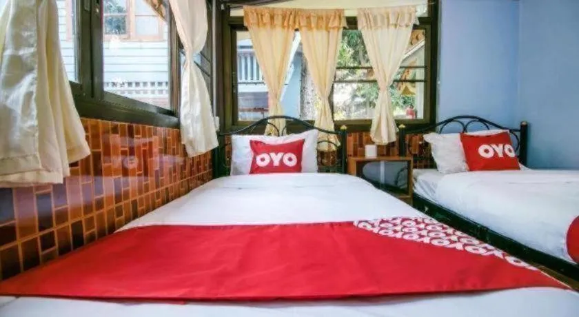 Bed in Raknatee Resort
