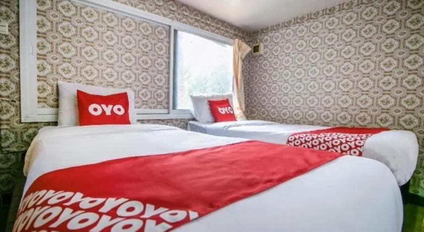 Bed in Raknatee Resort