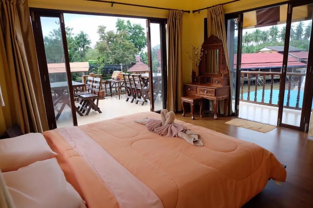 Bed in BAAN PITUMATA AMPHAWA