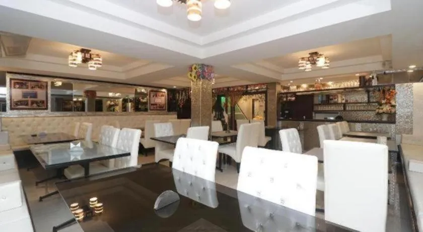 OYO 253 KK 11 Boutique Inn