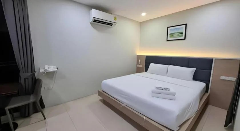 Bed in Sattahip 9 Boutique Hotel