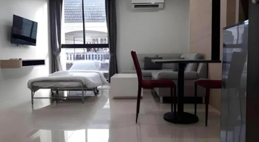 Bed in Sattahip 9 Boutique Hotel