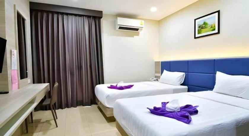 Bed in Sattahip 9 Boutique Hotel