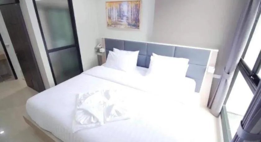 Bed in Sattahip 9 Boutique Hotel