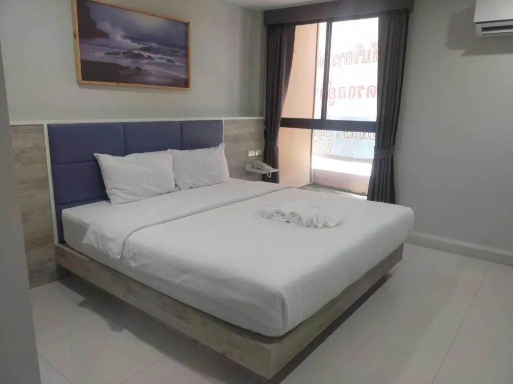 Bed in Sattahip 9 Boutique Hotel