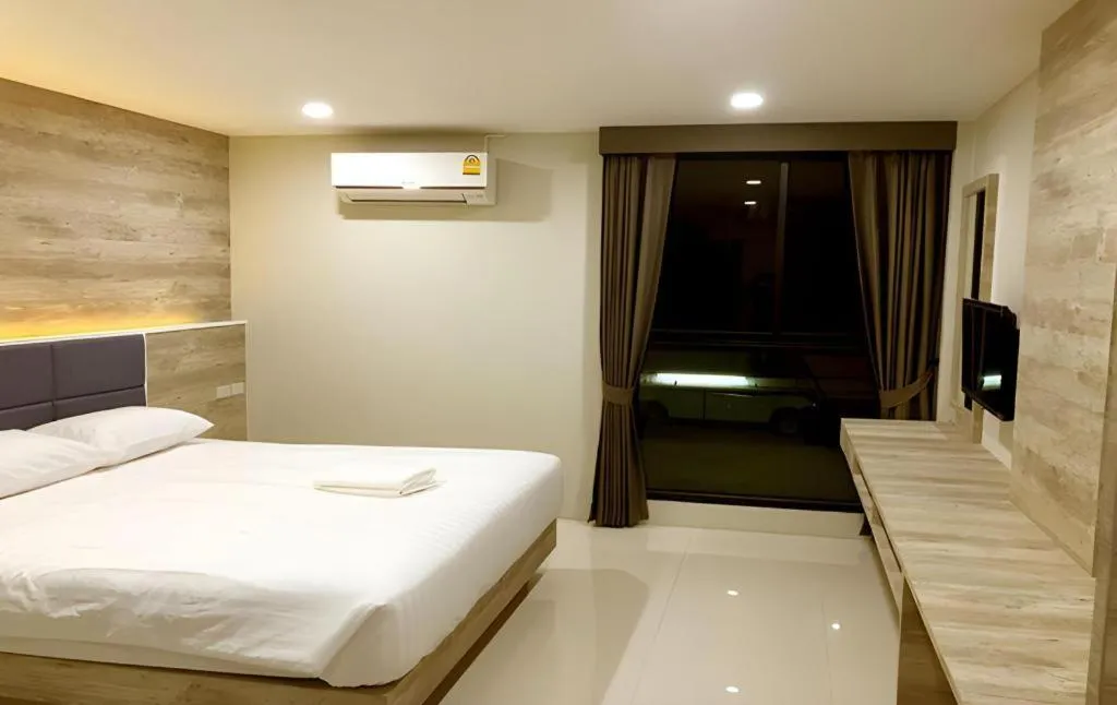 Bed in Sattahip 9 Boutique Hotel