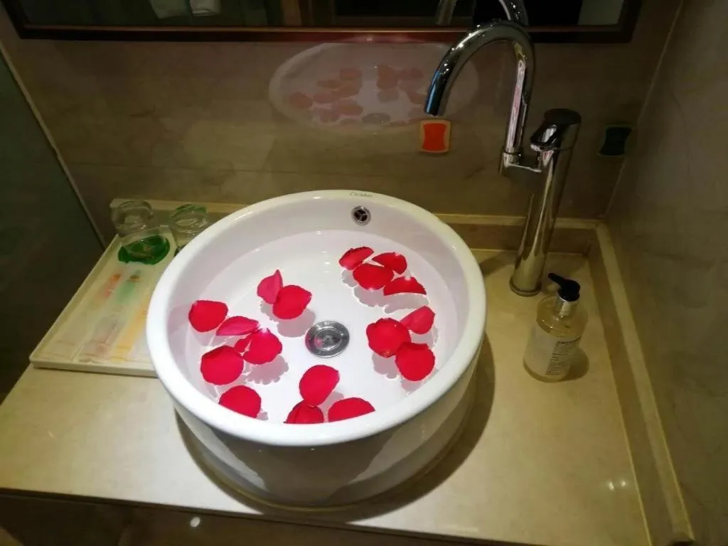 Vienna Hotel Nanning Xiangsi Lake University Town