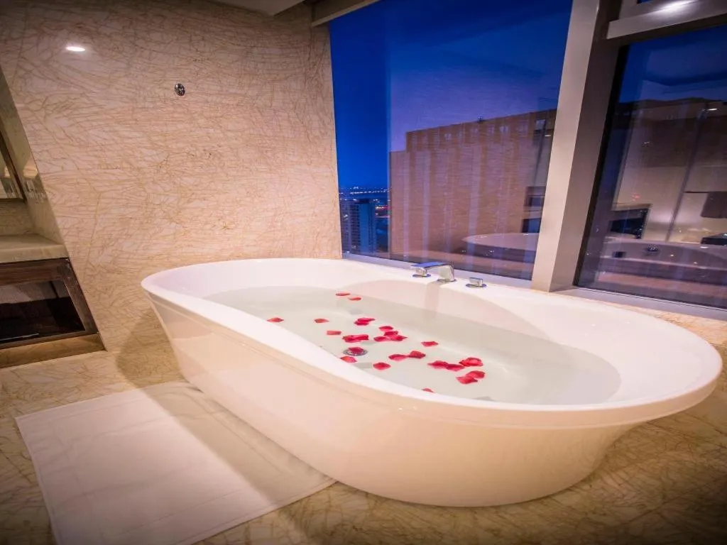 Shanghai Fuyue Hotel