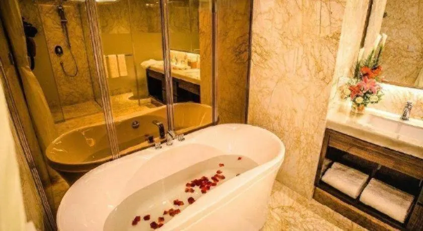 Shanghai Fuyue Hotel