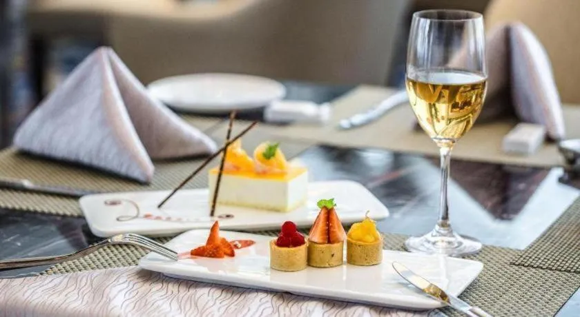 Shanghai Fuyue Hotel