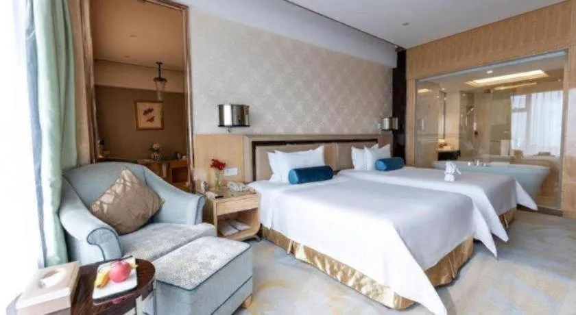 Bed in Shanghai Fuyue Hotel