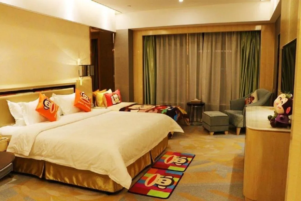 Bed in Shanghai Fuyue Hotel