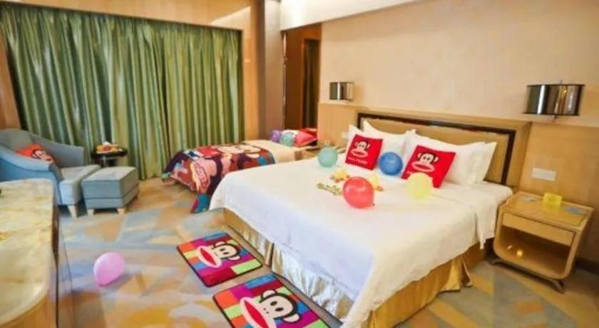 Bed in Shanghai Fuyue Hotel