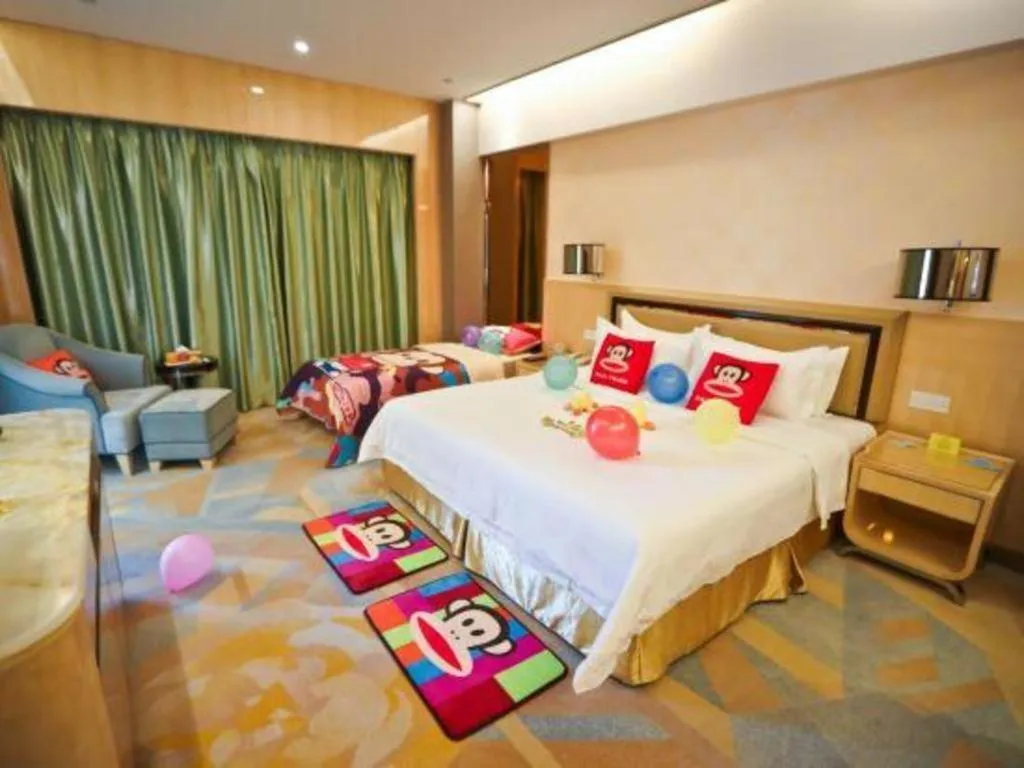 Bed in Shanghai Fuyue Hotel