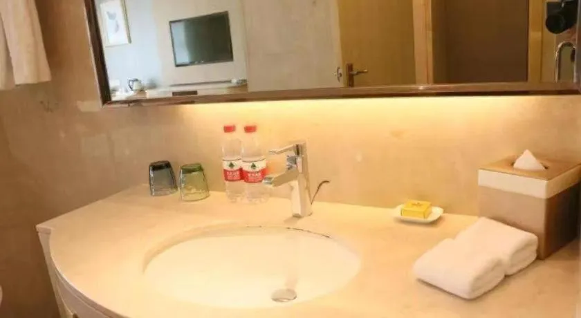 Shanghai Fuyue Hotel