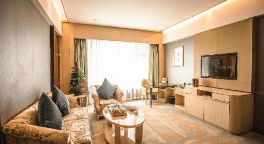 Shanghai Fuyue Hotel