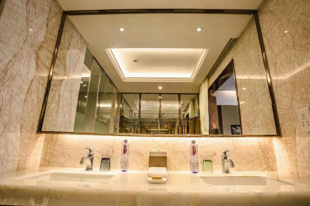 Shanghai Fuyue Hotel