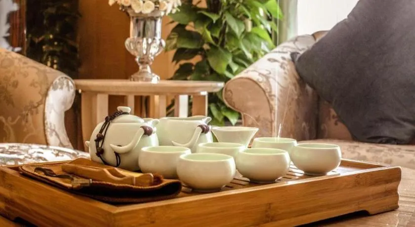 Shanghai Fuyue Hotel