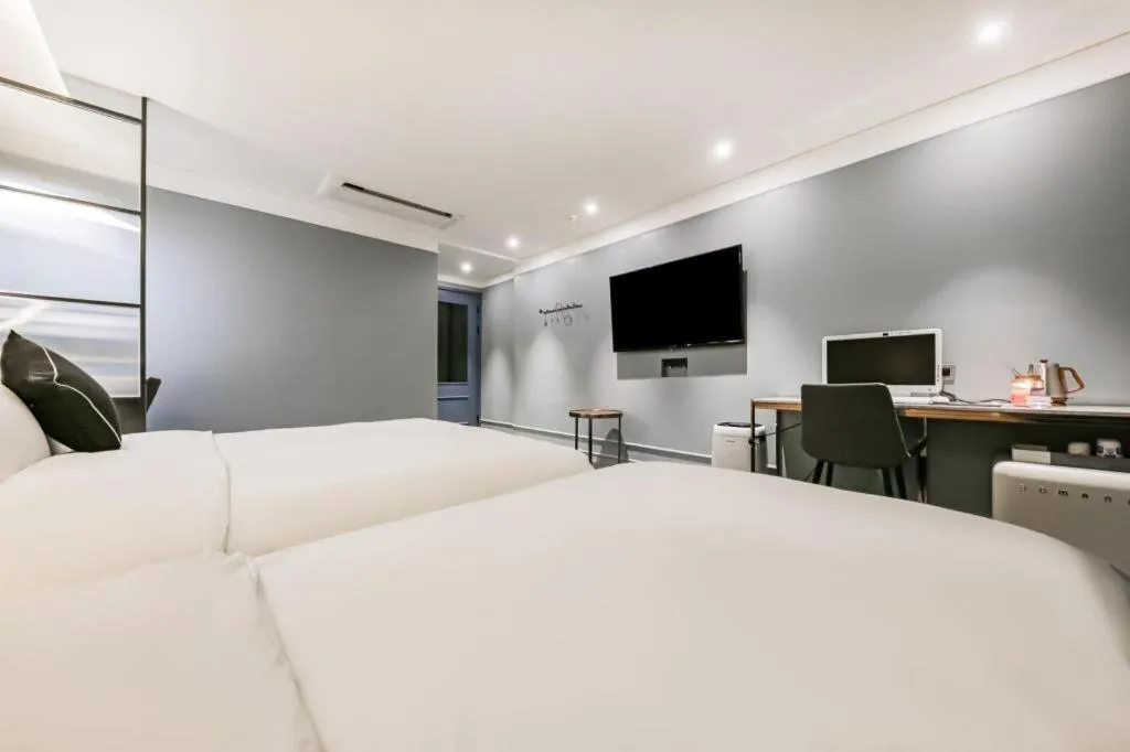 Bed in Cheongju Maryjane Hotel