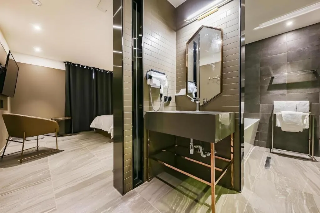 Bed in Cheongju Maryjane Hotel