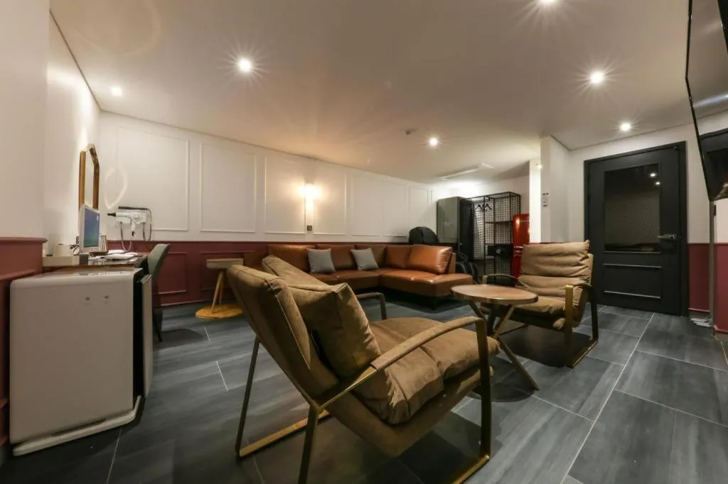 Cheongju Maryjane Hotel