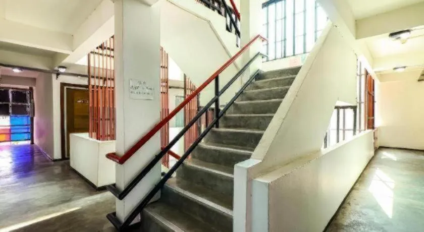 OYO 412 7 Days Hotel