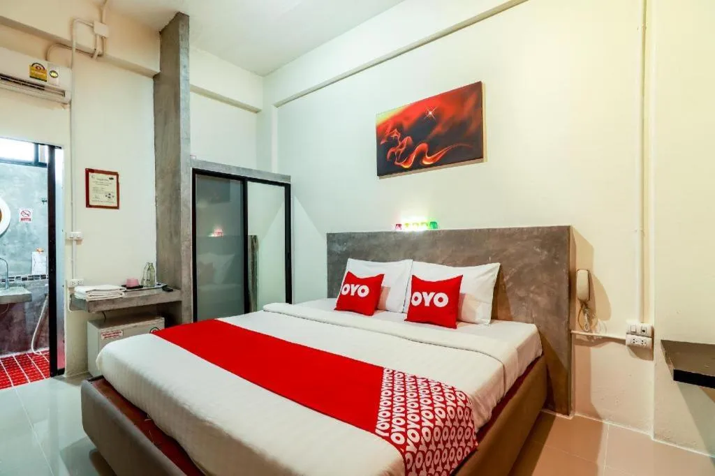 Bed in OYO 412 7 Days Hotel
