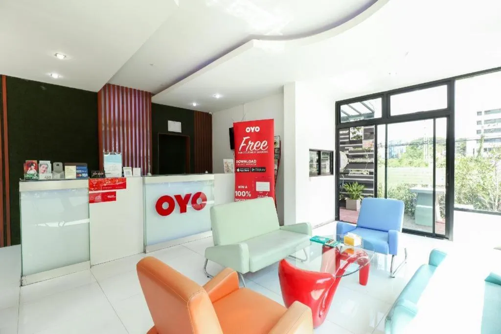 OYO 412 7 Days Hotel