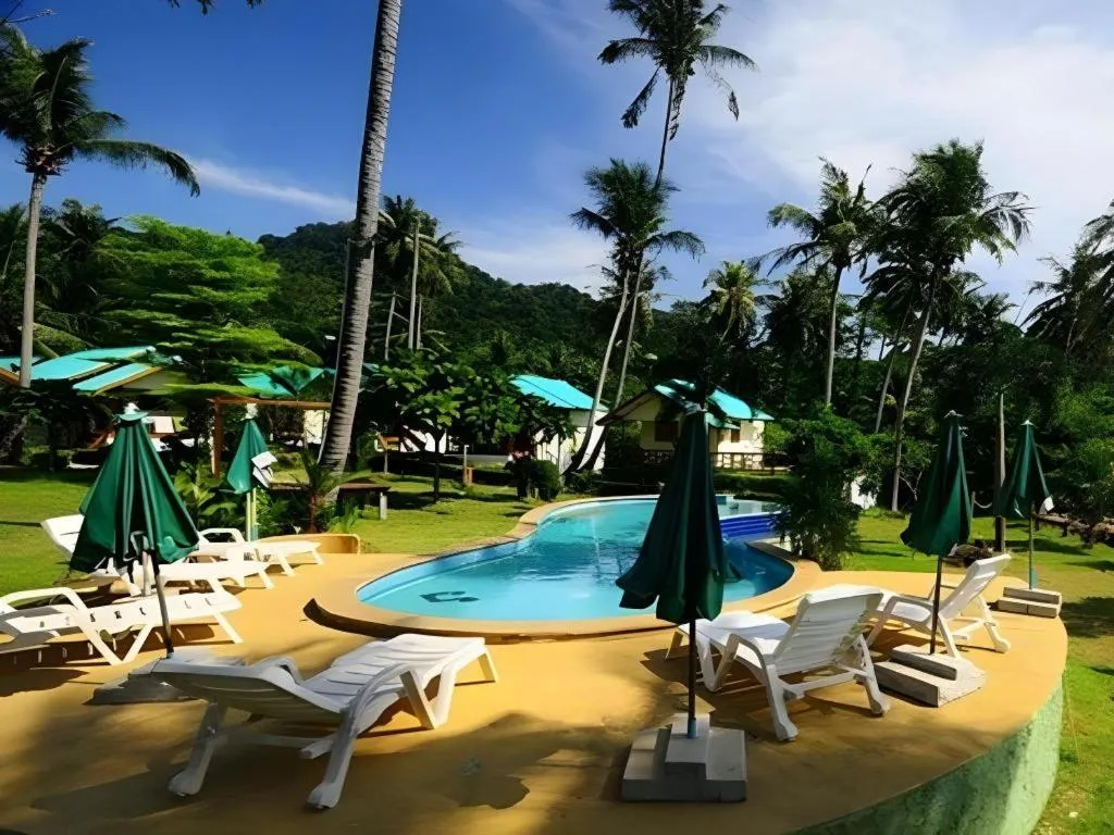 Green Cottage Beach Resort