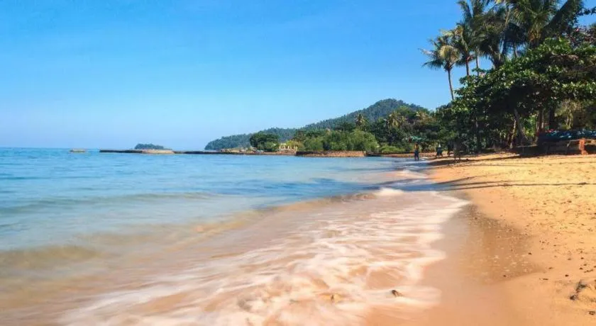 Green Cottage Beach Resort