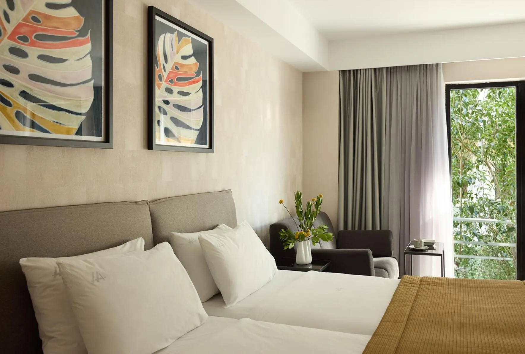 Bed in Astor Hotel Athens