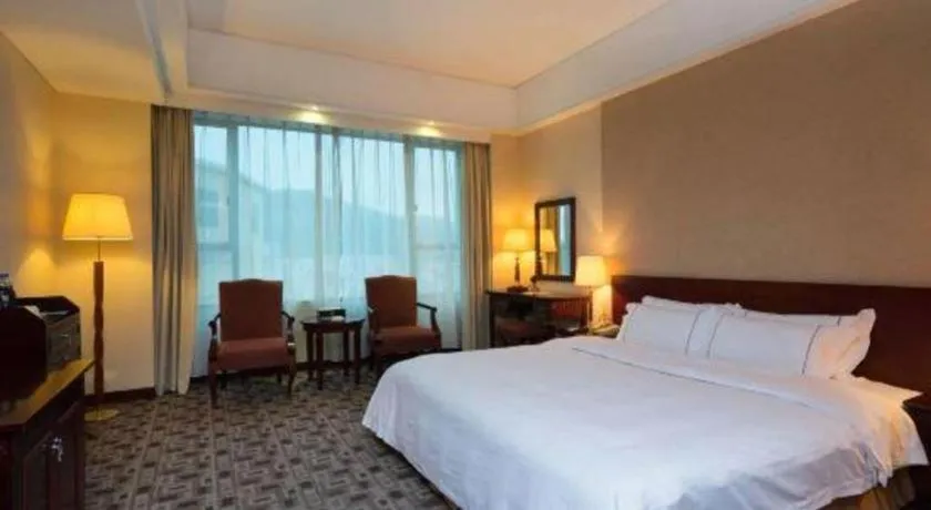 Bed in Metropolitan Hotel