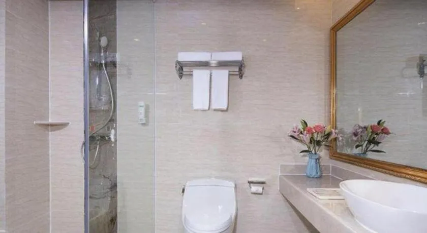 Vienna Hotel Guangdong Xinyi Jiaoyucheng River View