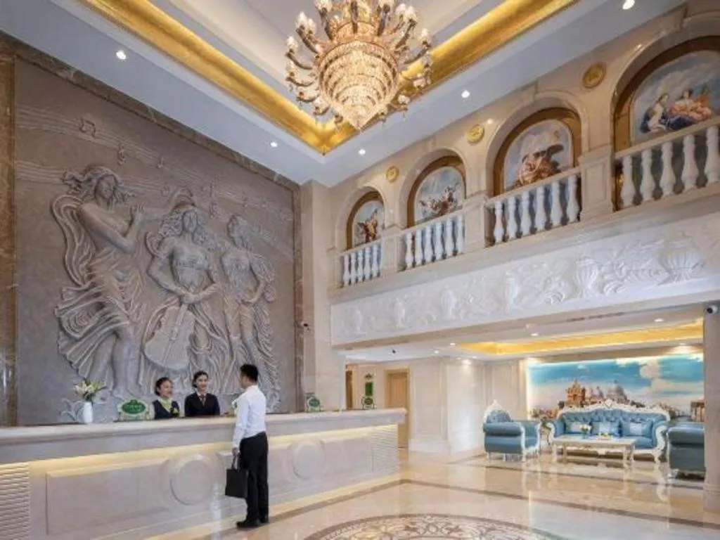 Vienna Hotel Guangdong Xinyi Jiaoyucheng River View