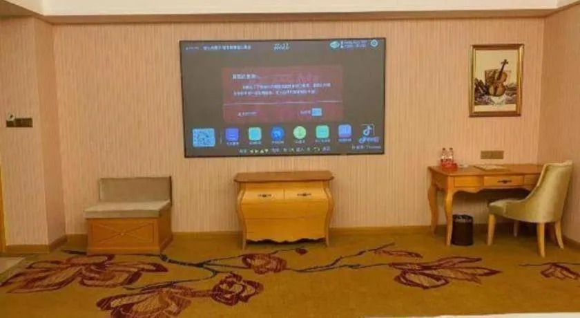 Vienna Hotel Guangdong Xinyi Jiaoyucheng River View