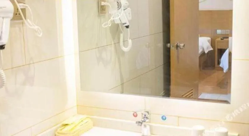 GreenTree Inn Qingdao Jiaozhou Jiaoping Road Express Hotel