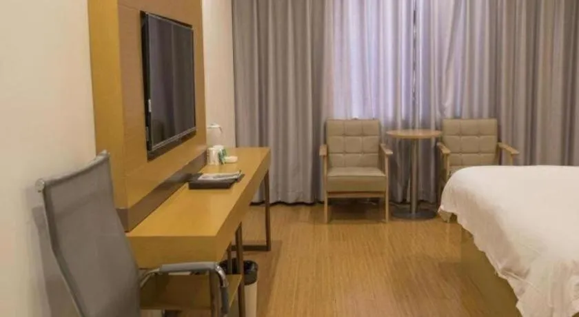 Bed in GreenTree Inn Qingdao Jiaozhou Jiaoping Road Express Hotel