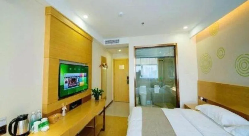 Bed in GreenTree Inn Zhangjiagang Yangshe Old Street Stadium