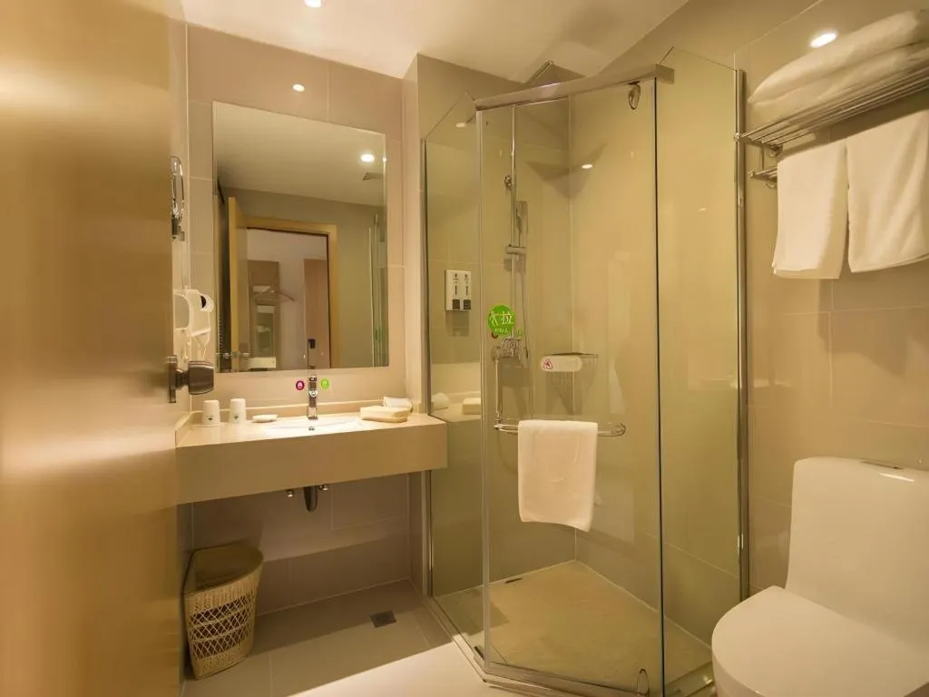 GreenTree Inn Zhangjiagang Yangshe Old Street Stadium