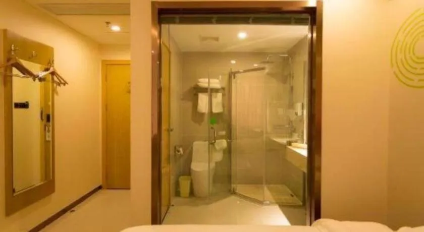 GreenTree Inn Zhangjiagang Yangshe Old Street Stadium